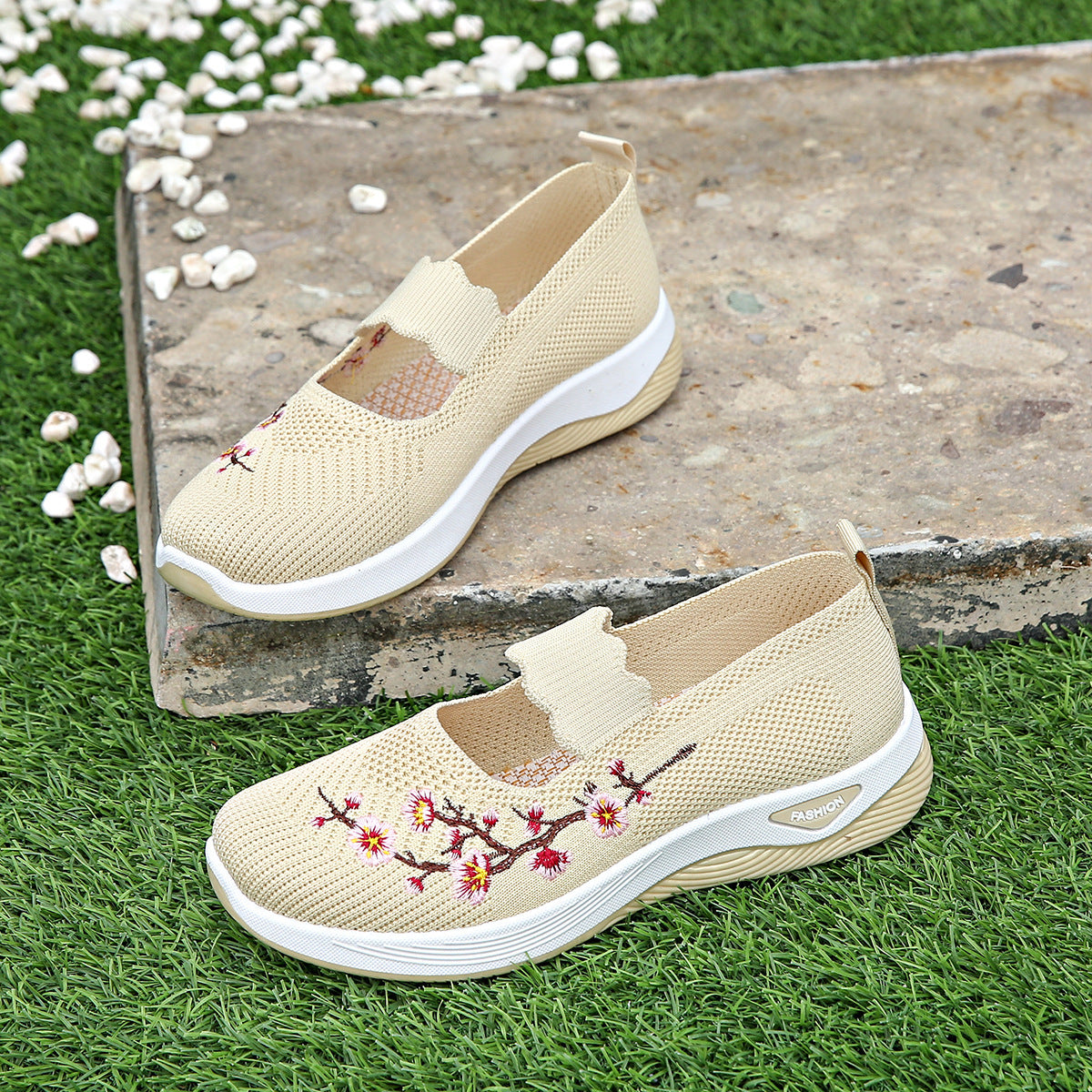 Cloth Shoes Soft Bottom Comfortable Middle-aged And Elderly Mom Shoes